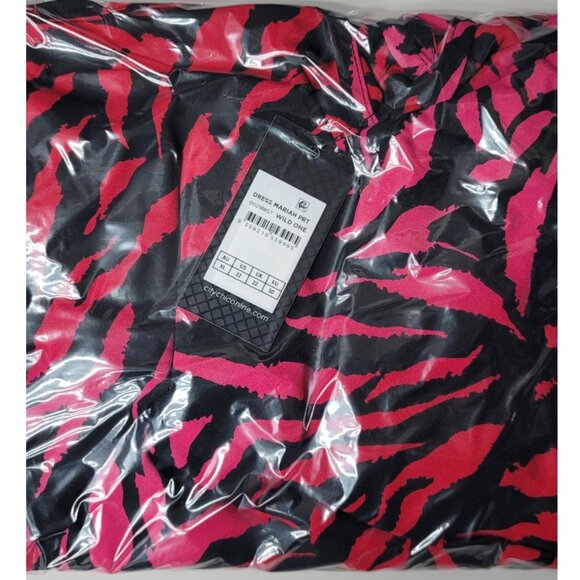 NWT City Chic Mariah Vibrant Zebra Print Cold Shoulder Maxi Dress 22 - Picture 7 of 10